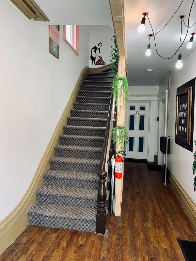 핼리팩스 250 Charming Studio A3, Downtown 아파트 외부 사진